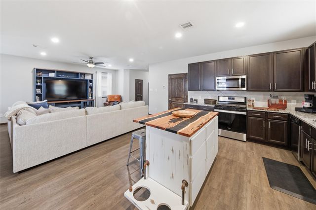 13620 Collier Park Lane, Willis, TX 77378