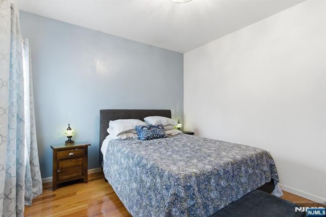 944 Flora Street, Elizabeth, NJ 07201