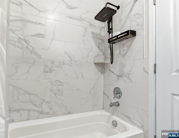 944 Flora Street, Elizabeth, NJ 07201