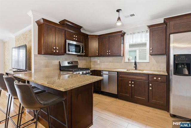 944 Flora Street, Elizabeth, NJ 07201