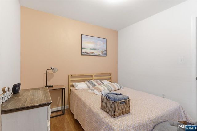 944 Flora Street, Elizabeth, NJ 07201