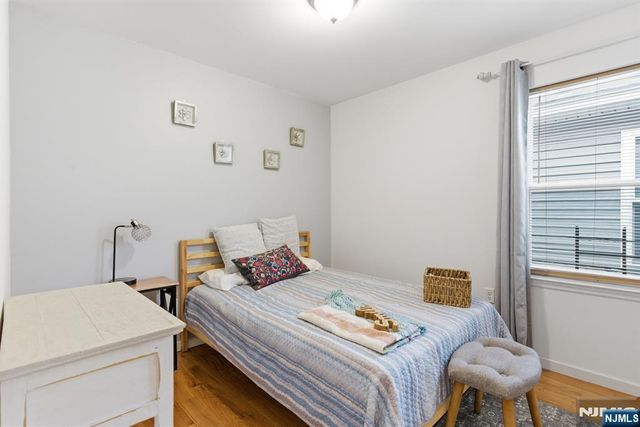 944 Flora Street, Elizabeth, NJ 07201