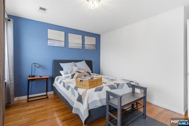 944 Flora Street, Elizabeth, NJ 07201