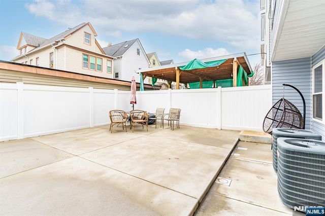 944 Flora Street, Elizabeth, NJ 07201