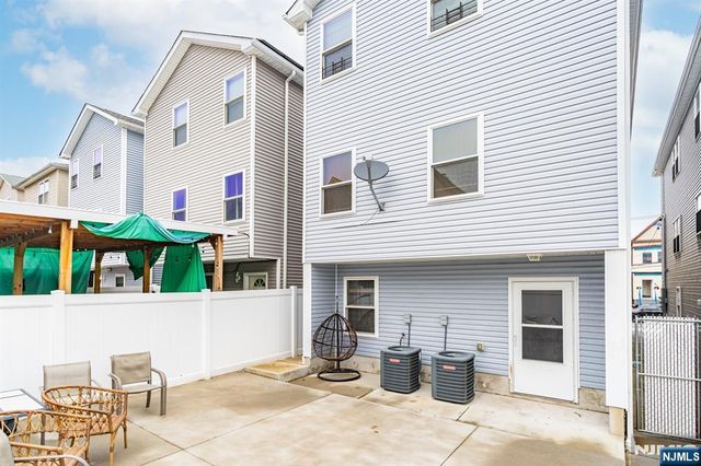 944 Flora Street, Elizabeth, NJ 07201