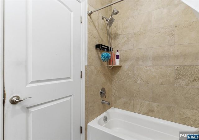 944 Flora Street, Elizabeth, NJ 07201