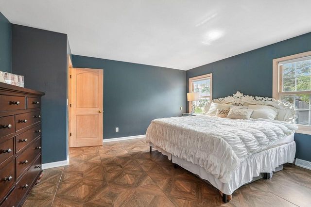 2135 Michelle DRIVE, Brookfield, WI 53045