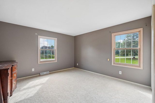 2135 Michelle DRIVE, Brookfield, WI 53045