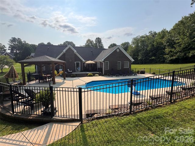97 Wittenburg Springs Drive, Taylorsville, NC 28681