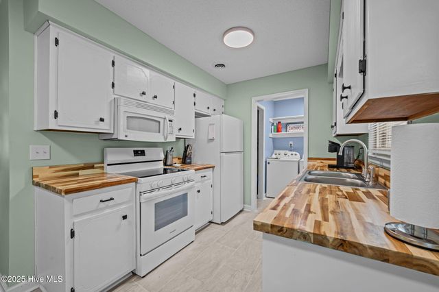 1103 Fulcher Lane, New Bern, NC 28562