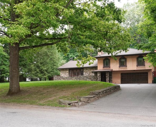 50 Pleasant Ridge Drive, Poughkeepsie, NY 12603