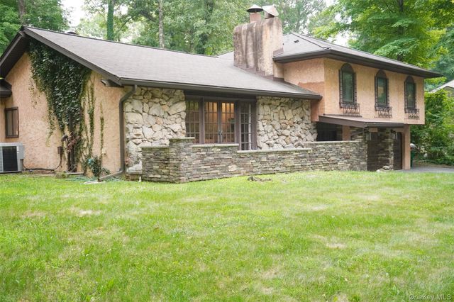 50 Pleasant Ridge Drive, Poughkeepsie, NY 12603
