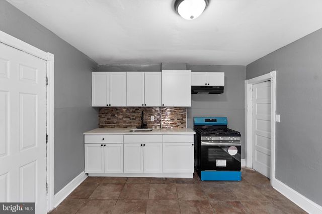 26 E ADAMS ST, Paulsboro, NJ 08066