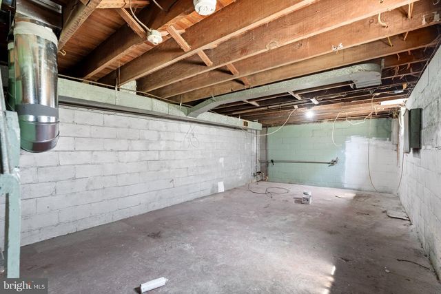 26 E ADAMS ST, Paulsboro, NJ 08066