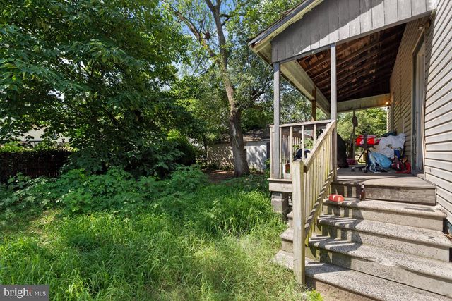 26 E ADAMS ST, Paulsboro, NJ 08066