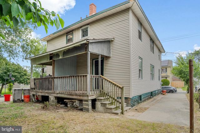 26 E ADAMS ST, Paulsboro, NJ 08066