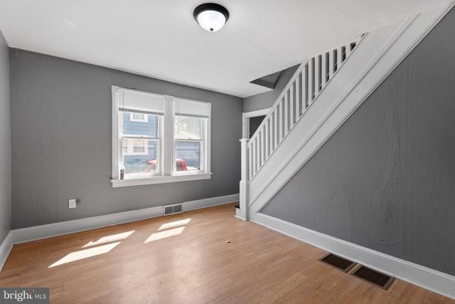 26 E ADAMS ST, Paulsboro, NJ 08066