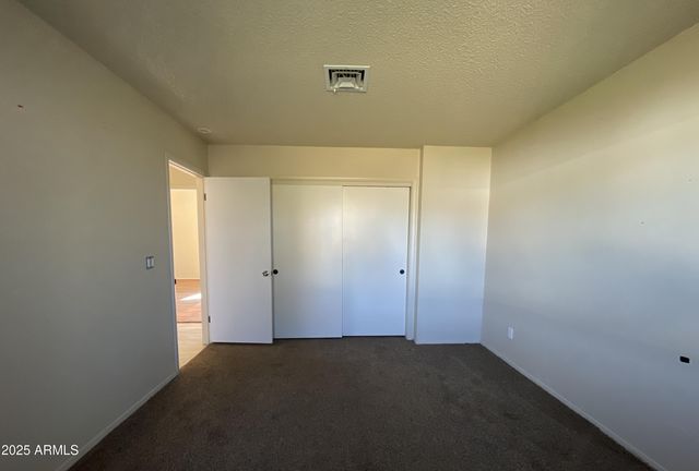 17288 E LAKEVIEW Court, Mayer, AZ 86333