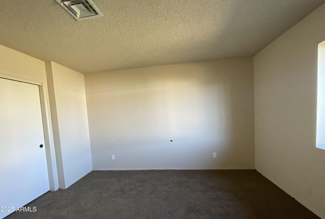 17288 E LAKEVIEW Court, Mayer, AZ 86333