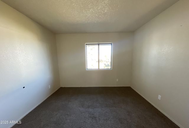 17288 E LAKEVIEW Court, Mayer, AZ 86333