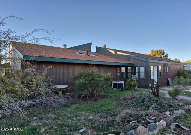 17288 E LAKEVIEW Court, Mayer, AZ 86333