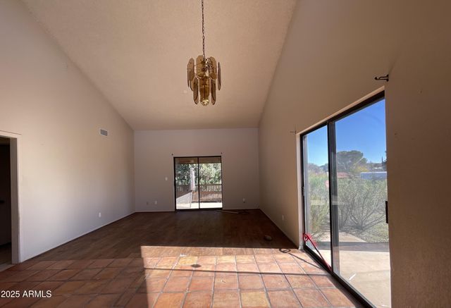 17288 E LAKEVIEW Court, Mayer, AZ 86333