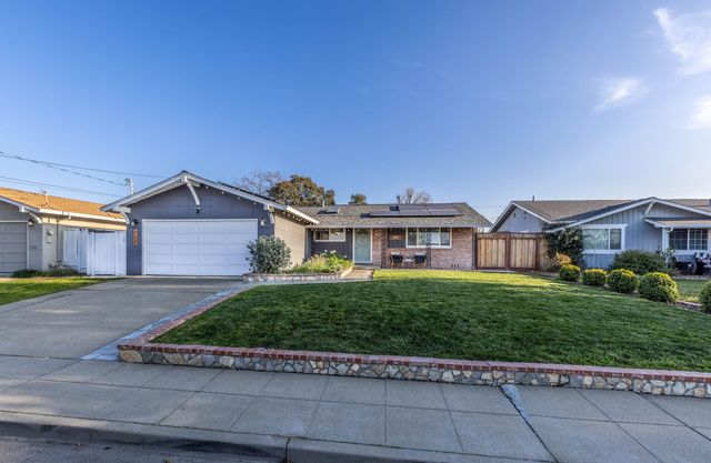 727 Del Mar Ave, Livermore, CA 94550