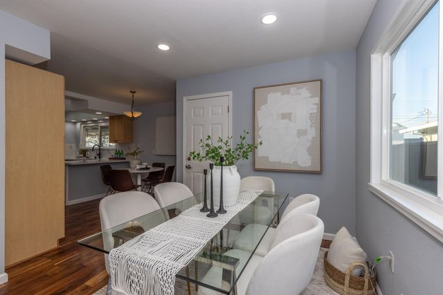 727 Del Mar Ave, Livermore, CA 94550