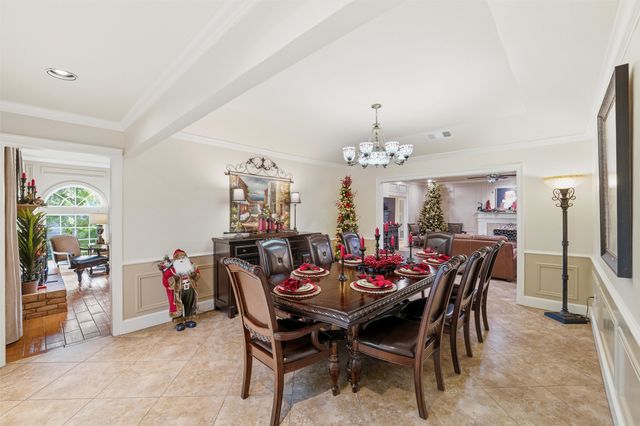 2000 Lakehill Court, Arlington, TX 76012