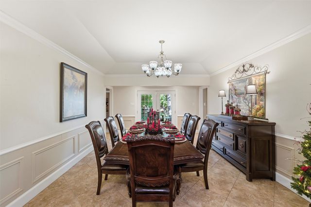 2000 Lakehill Court, Arlington, TX 76012