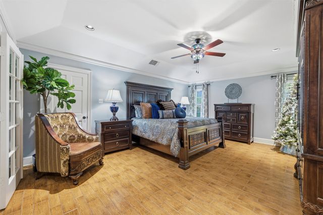 2000 Lakehill Court, Arlington, TX 76012