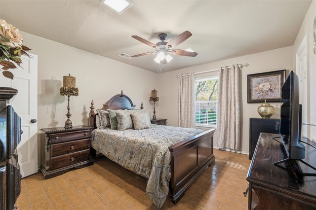 2000 Lakehill Court, Arlington, TX 76012