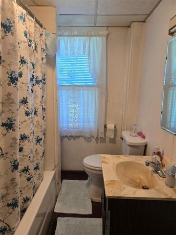 114 Dry Knob Road, Georges Twp, PA 15478