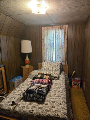 114 Dry Knob Road, Georges Twp, PA 15478