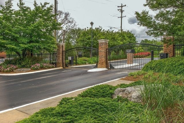 2025 Woodmont Blvd Apt 106, Nashville, TN 37215