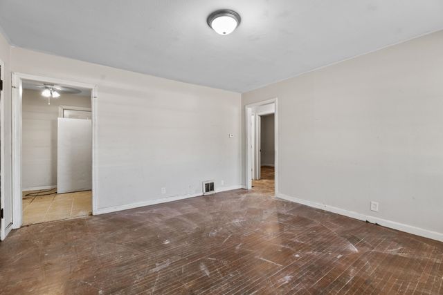 1130 S Hydraulic, Wichita, KS 67211