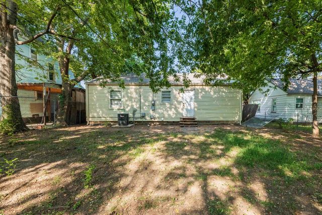 1130 S Hydraulic, Wichita, KS 67211