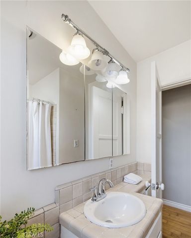 1234 S Helberta Avenue, Redondo Beach, CA 90277