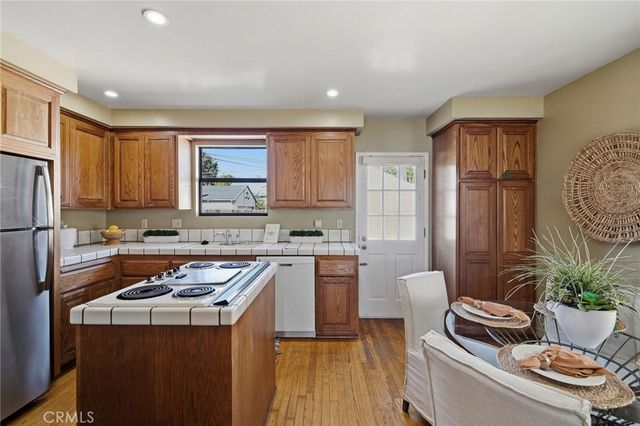 1234 S Helberta Avenue, Redondo Beach, CA 90277