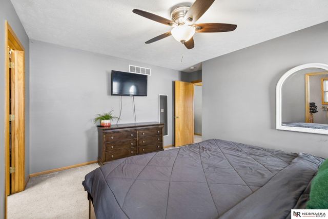 5508 N 17th Street, Lincoln, NE 68521