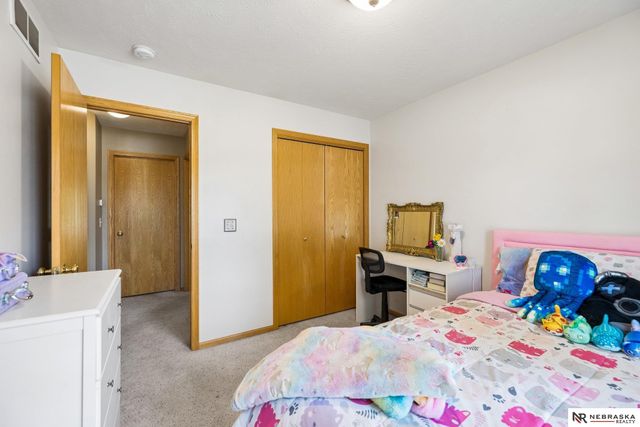 5508 N 17th Street, Lincoln, NE 68521