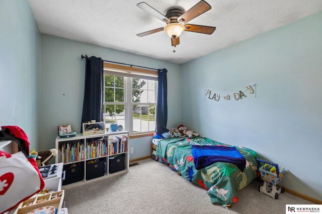 5508 N 17th Street, Lincoln, NE 68521
