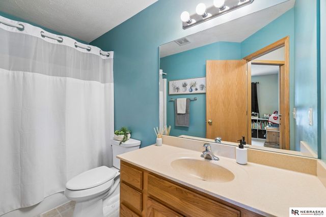 5508 N 17th Street, Lincoln, NE 68521