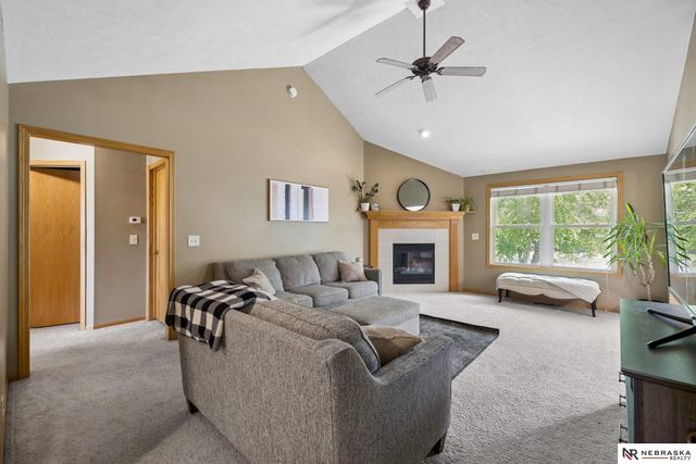 5508 N 17th Street, Lincoln, NE 68521