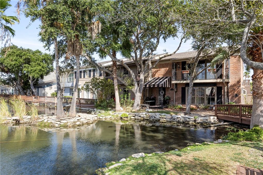 38 Rock Creek Dr 38, Corpus Christi, TX 78412 — photo 3