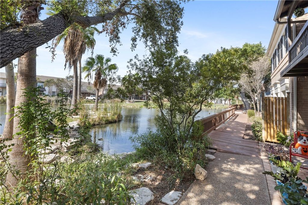 38 Rock Creek Dr 38, Corpus Christi, TX 78412 — photo 5