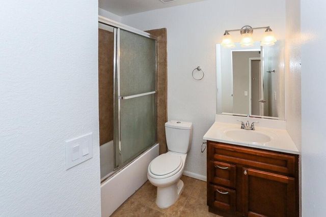 335 E Harwell Road, Gilbert, AZ 85234