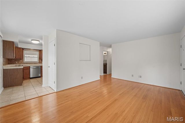 1090 Saint Joseph Street, Florissant, MO 63031