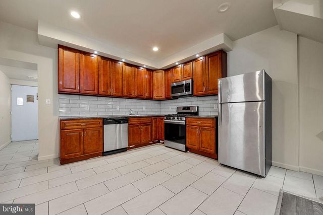 404 W WINONA ST, Philadelphia, PA 19144
