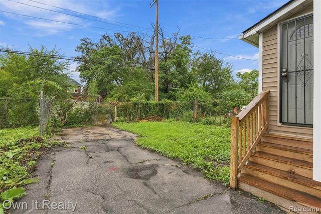 8729 Colfax Street, Detroit, MI 48204